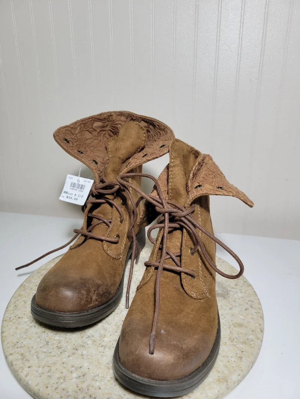 American Eagle Tan Crochet Cuff Lace-Up Combat Boots 6.5 NWT
